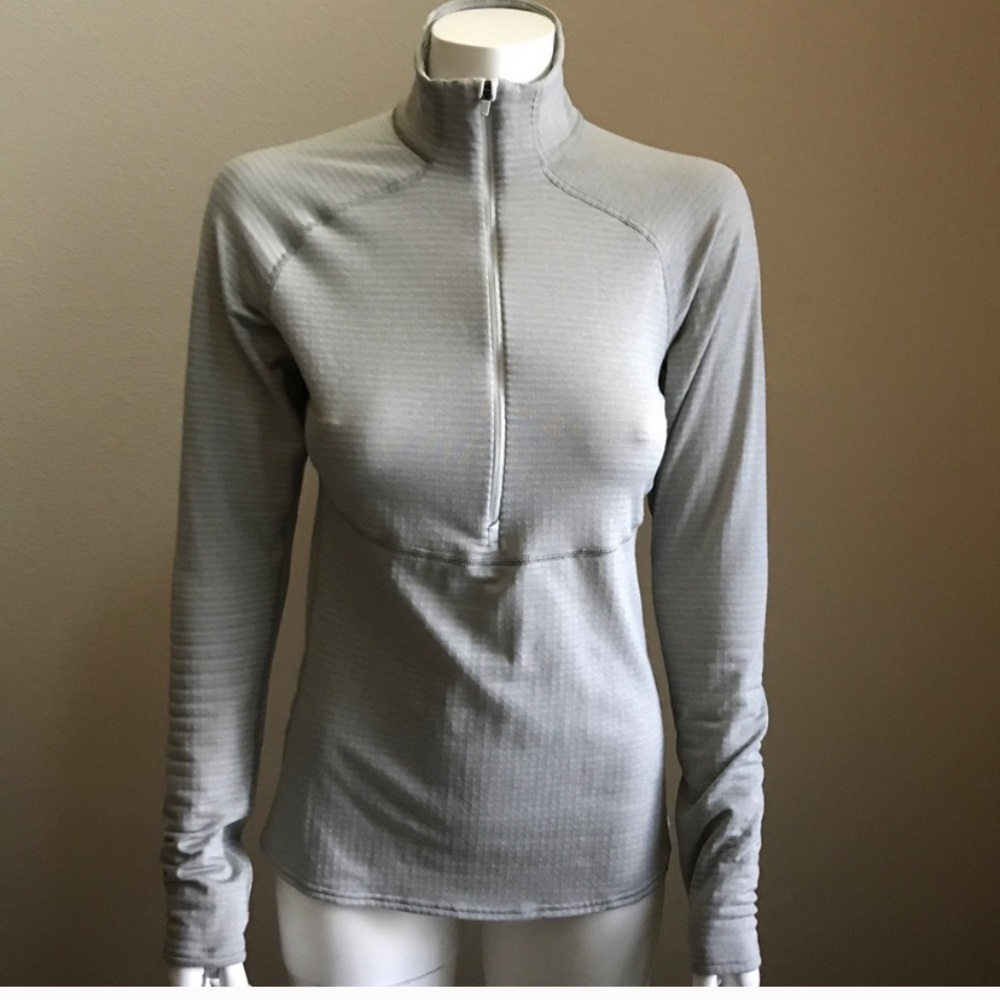 Patagonia zip sweater small